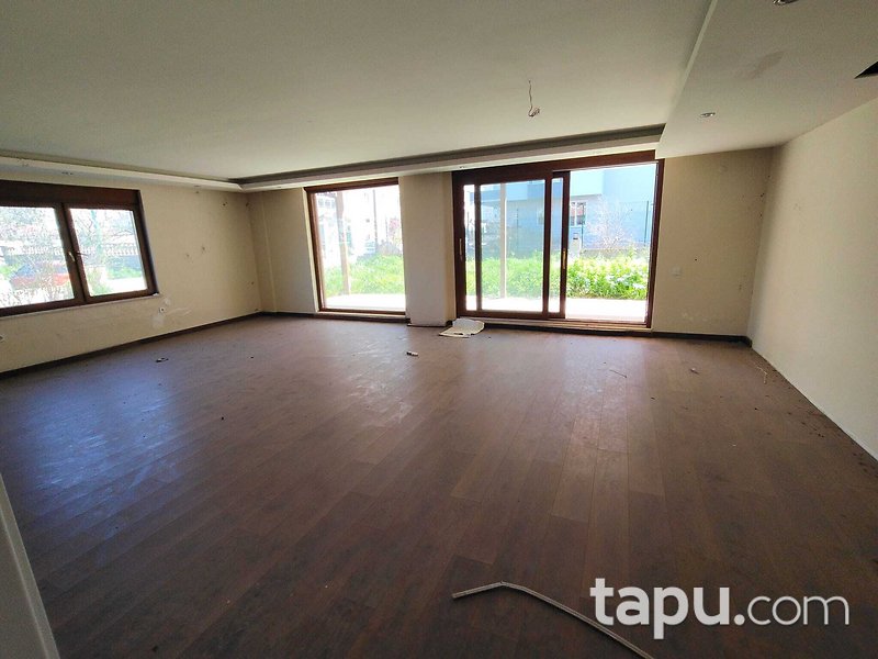 Kepez Altınova Orta Mahallesi'nde 2 Katlı Villa