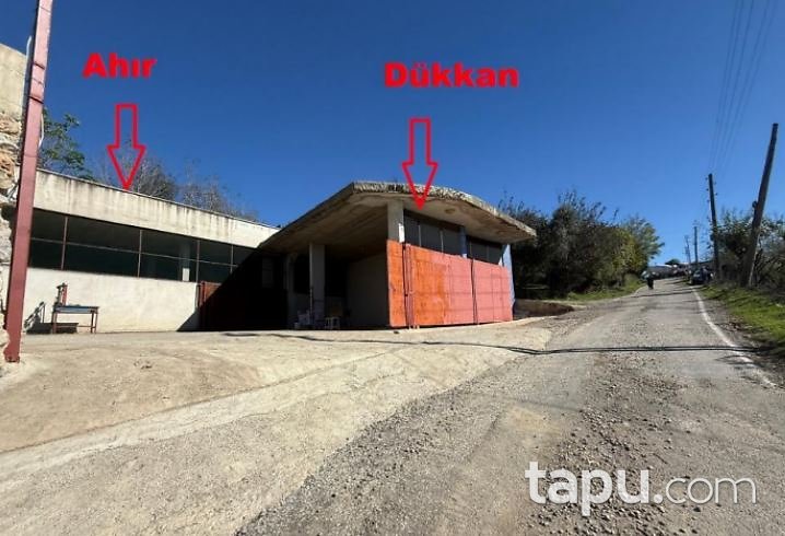 Kahramanmaraş Andırın'da Kargir Ev Ahır Ve Arsası (300109)