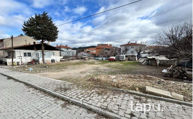 Ankara Nallıhan Nasuhpaşa'da Hisseli Konut İmarlı Arsa