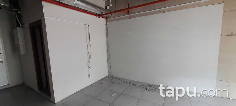 Yenibosna Merkez Mahallesi Karat 34'de 88 m2 Ofis
