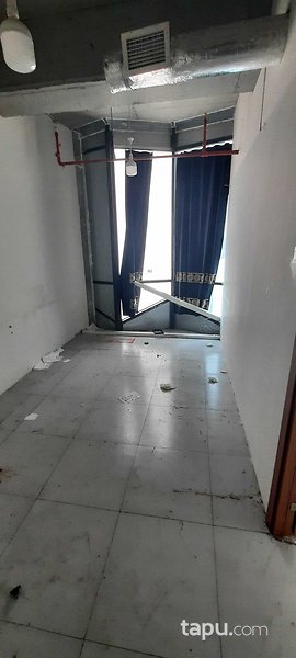 Yenibosna Merkez Mahallesi Karat 34'de 88 m2 Ofis