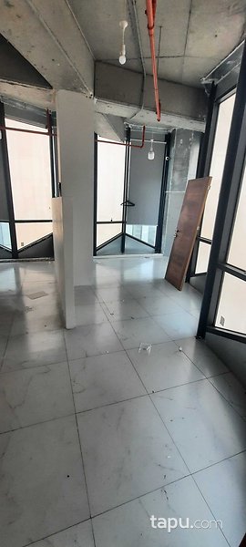 Yenibosna Merkez Mahallesi Karat 34'de 88 m2 Ofis