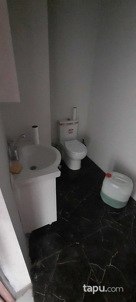 Yenibosna Merkez Mahallesi Karat 34'de 88 m2 Ofis