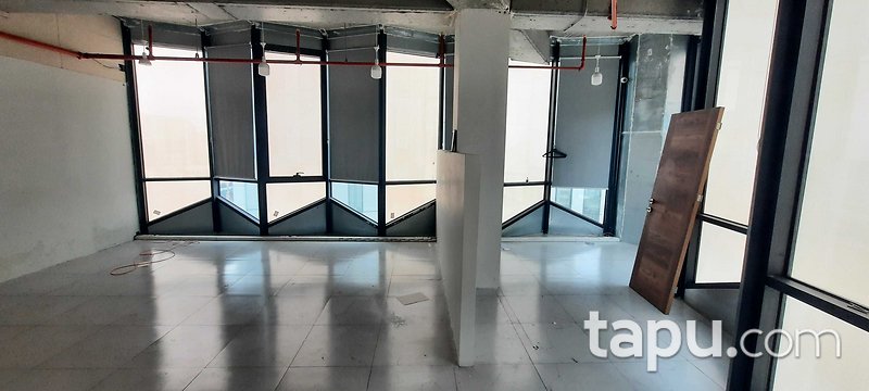Yenibosna Merkez Mahallesi Karat 34'de 88 m2 Ofis