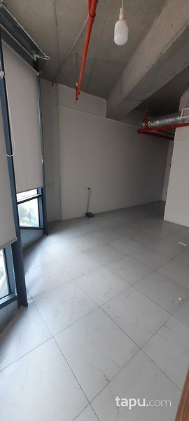 Yenibosna Merkez Mahallesi Karat 34'de 88 m2 Ofis
