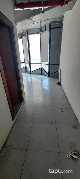 Yenibosna Merkez Mahallesi Karat 34'de 88 m2 Ofis