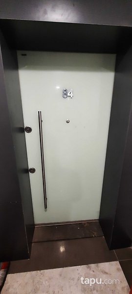 Yenibosna Merkez Mahallesi Karat 34'de 88 m2 Ofis