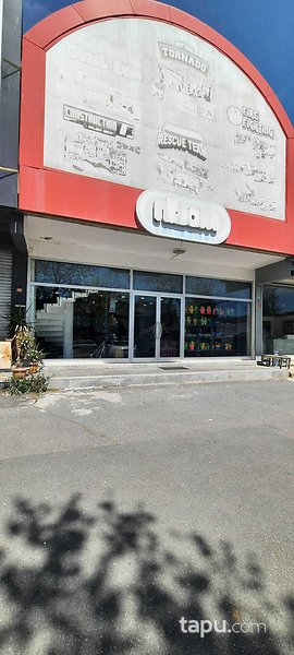 İSTOÇ Ticaret Merkezi'nde 143 m2 İşyeri