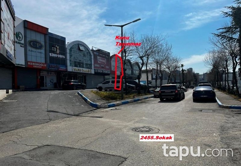 İSTOÇ Ticaret Merkezi'nde 143 m2 İşyeri