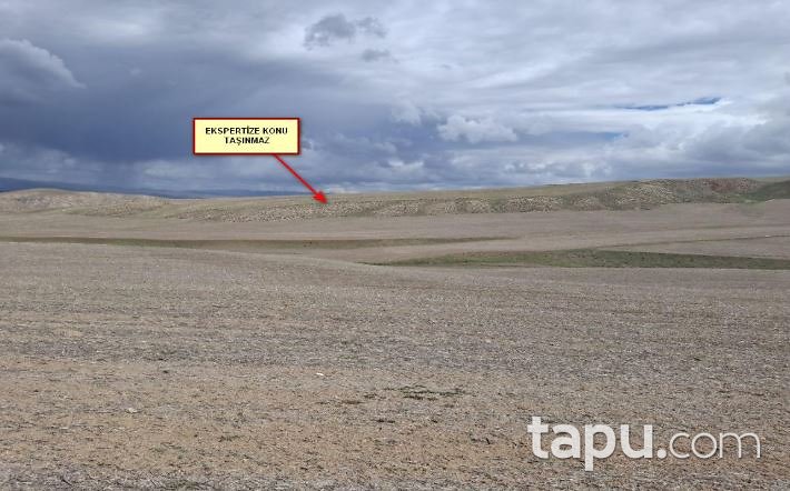 Kırşehir Akçakent Ömer Uşağı Köyü'nde Hisseli 34 Dönüm Tarla