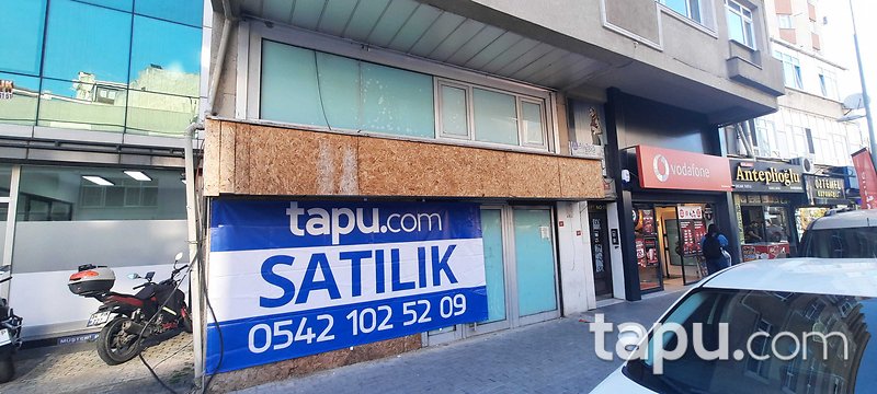 Ataşehir Küçükbakkalköy Başöğretmen Caddesi'nde 325 m2 Dükkan