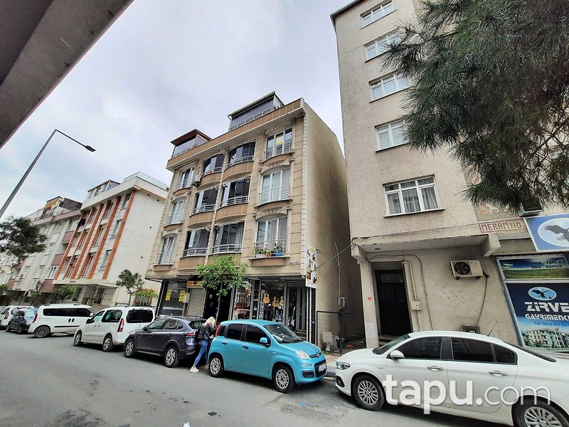 Bağcılar Hürriyet Mahallesi'nde 3+1 Çatı Piyesli Daire