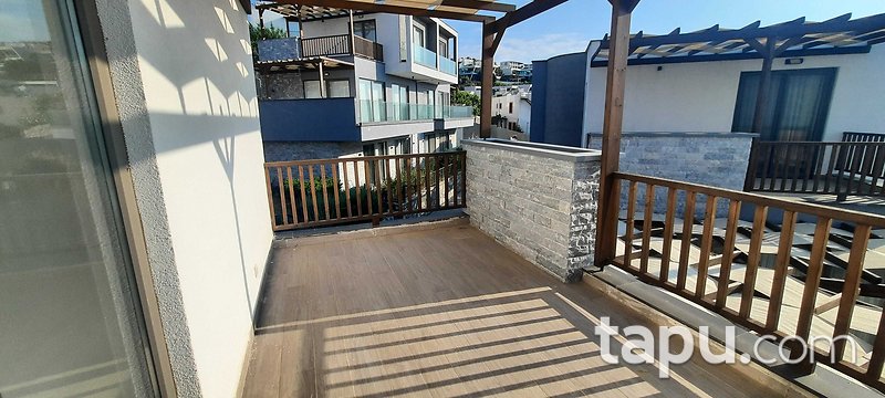 Bodrum Bölgesinde Ulaşımı Kolay, Doğayla İç İçe 3+1 Villa (306568 )