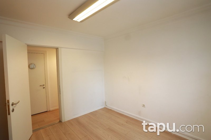 KİRALIK-Mecidiyeköy Büyükdere Caddesi'nde 150 m2 Ofis
