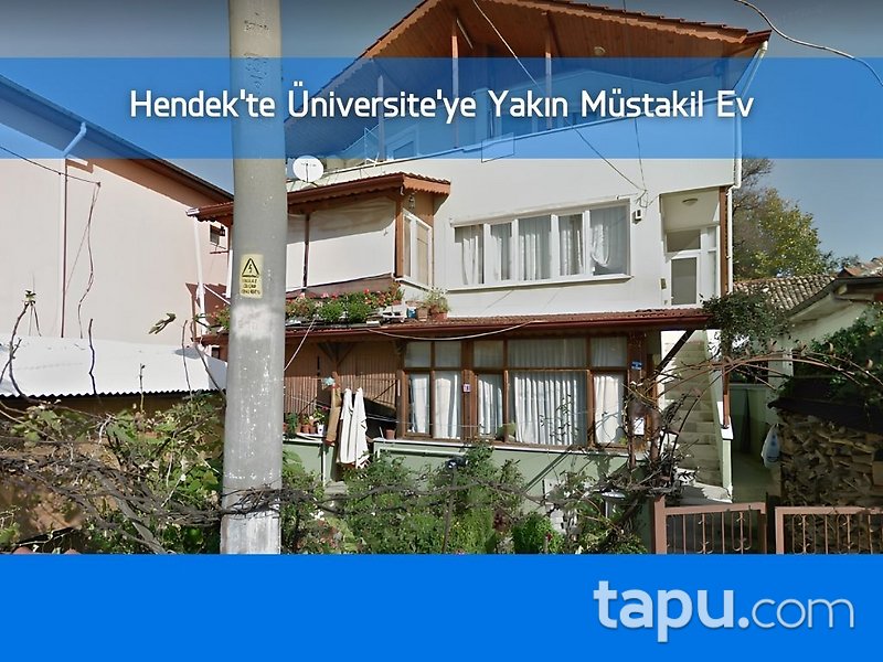 Hendek'te Üniversite'ye Yakın Konumda İskanlı Bahçeli Müstakil Ev