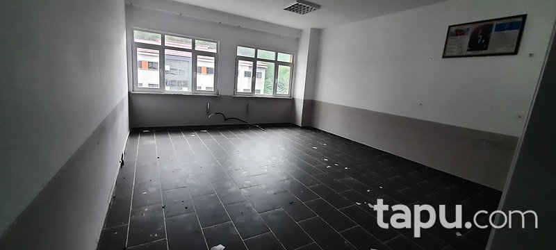 Rize Pazar'da 6807 m2 Hazır Okul Kompleksi (305145 )