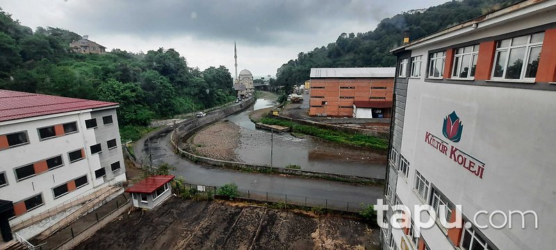 Rize Pazar'da 6807 m2 Hazır Okul Kompleksi (305145 )