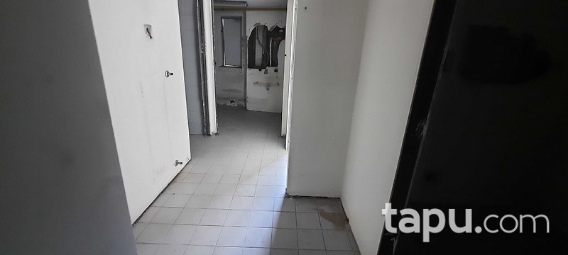 Bakırköy Osmaniye Mahallesi'nde 308 m2 Köşe Dükkan (100508 )
