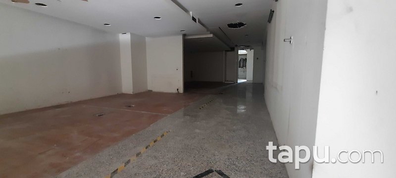 Bakırköy Osmaniye Mahallesi'nde 308 m2 Köşe Dükkan (100508 )