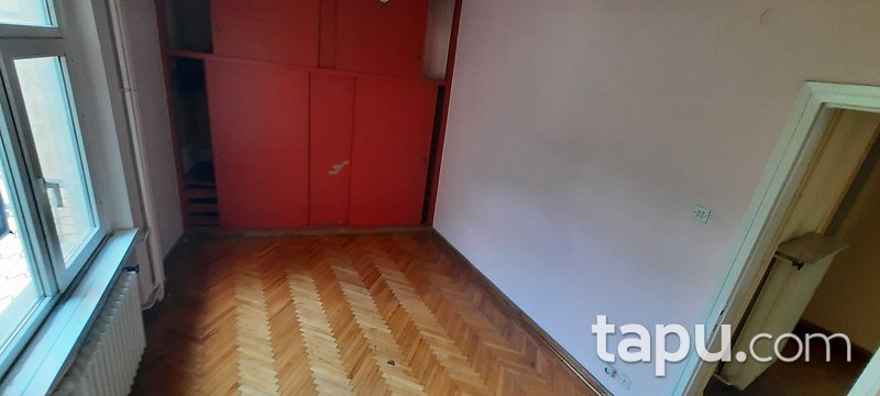 Kadıköy Caferağa Bahariye Palas'ta 2+1 Daire