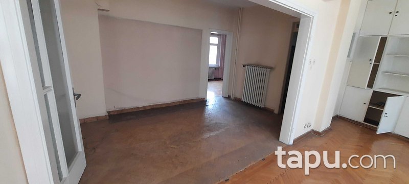Kadıköy Caferağa Bahariye Palas'ta 2+1 Daire