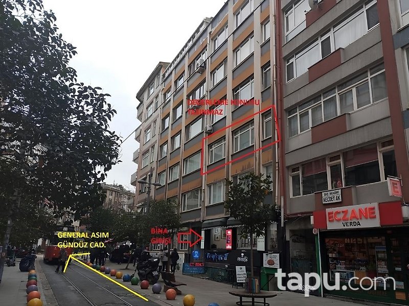 Kadıköy Caferağa Bahariye Palas'ta 2+1 Daire