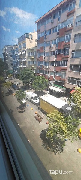 Kadıköy Caferağa Bahariye Palas'ta 2+1 Daire