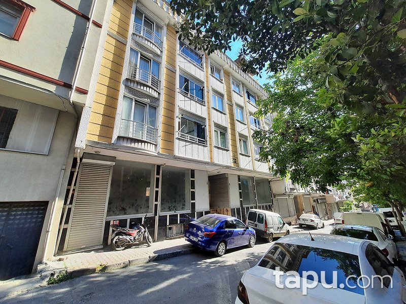 Bağcılar 15 Temmuz Mahallesi'nde 282 m2 Depolu Dükkan