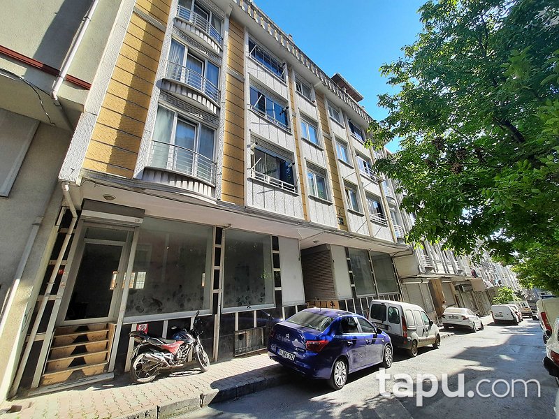 Bağcılar 15 Temmuz Mahallesi'nde 282 m2 Depolu Dükkan