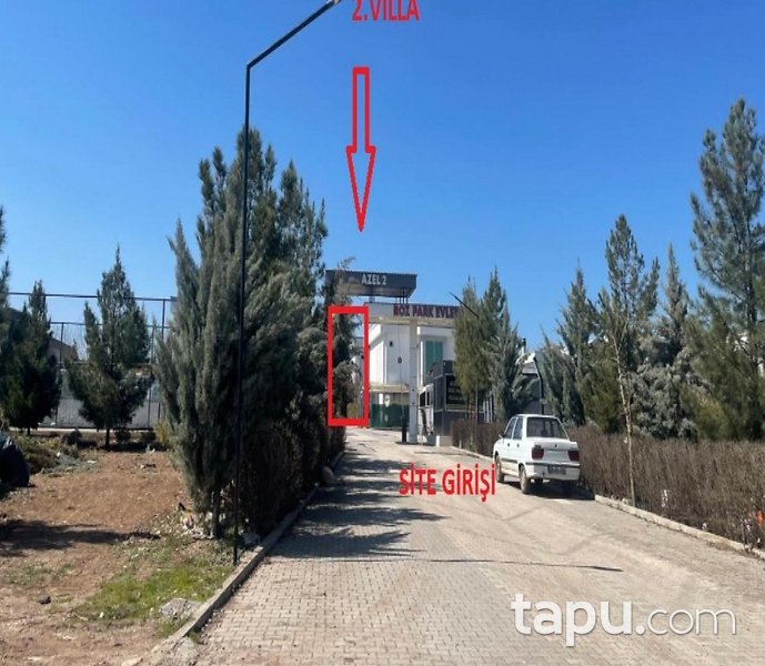 Sur Azel Rozpark Sitesi'nde 5+1 Villa