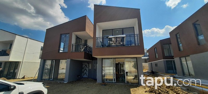 Süleymanpaşa Kayı Mahallesi'nde 5+1 Dubleks Mesken
