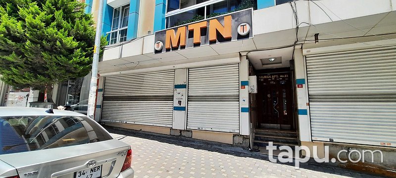 Esenyurt Saadetdere Mahallesi'nde 135 m2 Depolu Dükkan