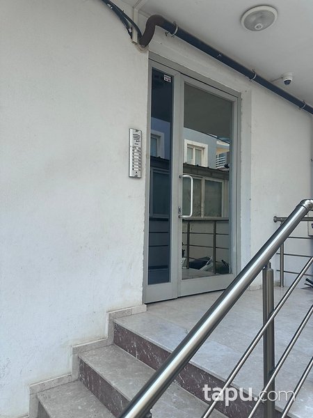 Ödemiş Hürriyet Mahallesi'nde 3+1 Daire
