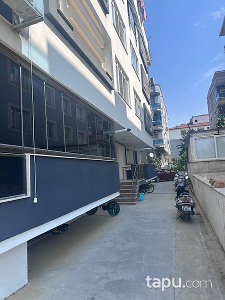 Ödemiş Hürriyet Mahallesi'nde 3+1 Daire