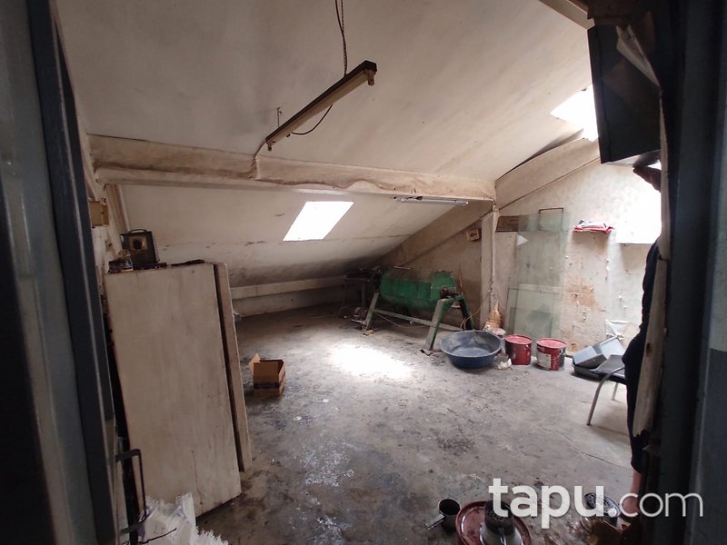 Tarihi Yarımadada 25 m2 Dükkan