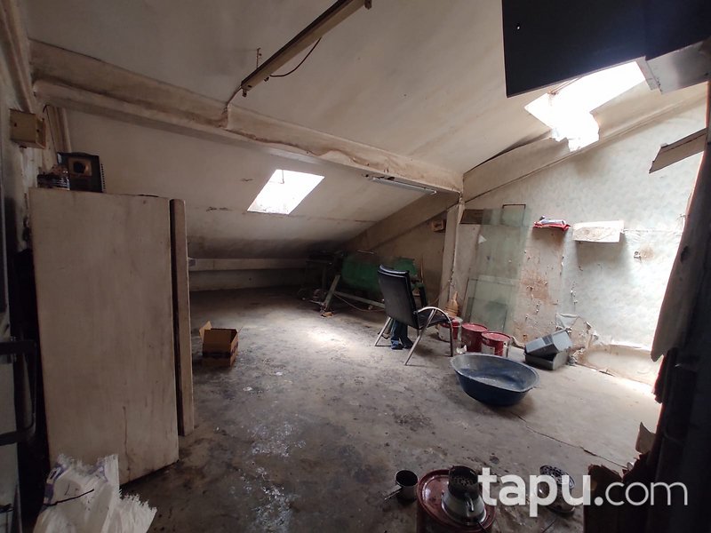 Tarihi Yarımadada 25 m2 Dükkan