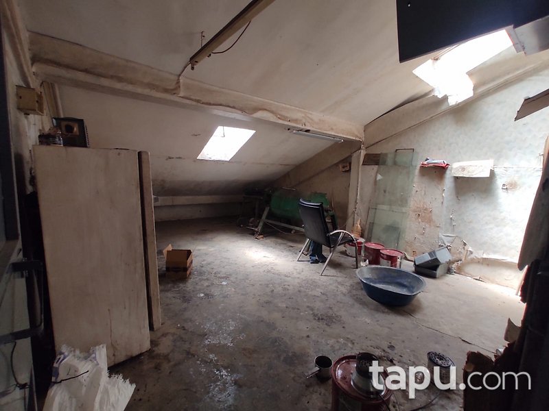 Tarihi Yarımadada 25 m2 Dükkan