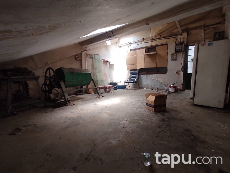 Tarihi Yarımadada 25 m2 Dükkan