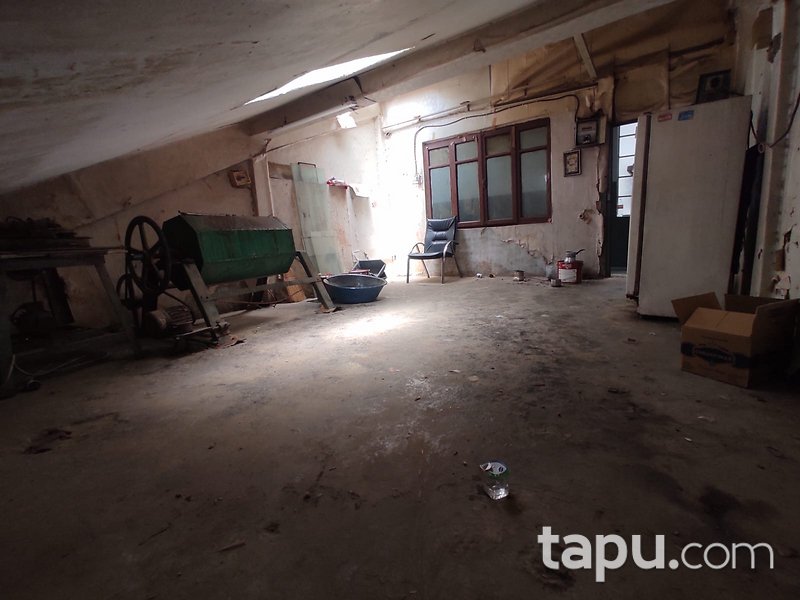Tarihi Yarımadada 25 m2 Dükkan