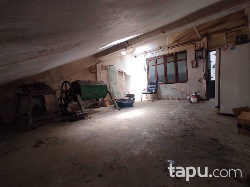 Tarihi Yarımadada 25 m2 Dükkan