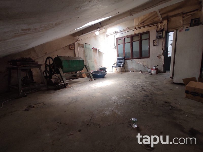 Tarihi Yarımadada 25 m2 Dükkan