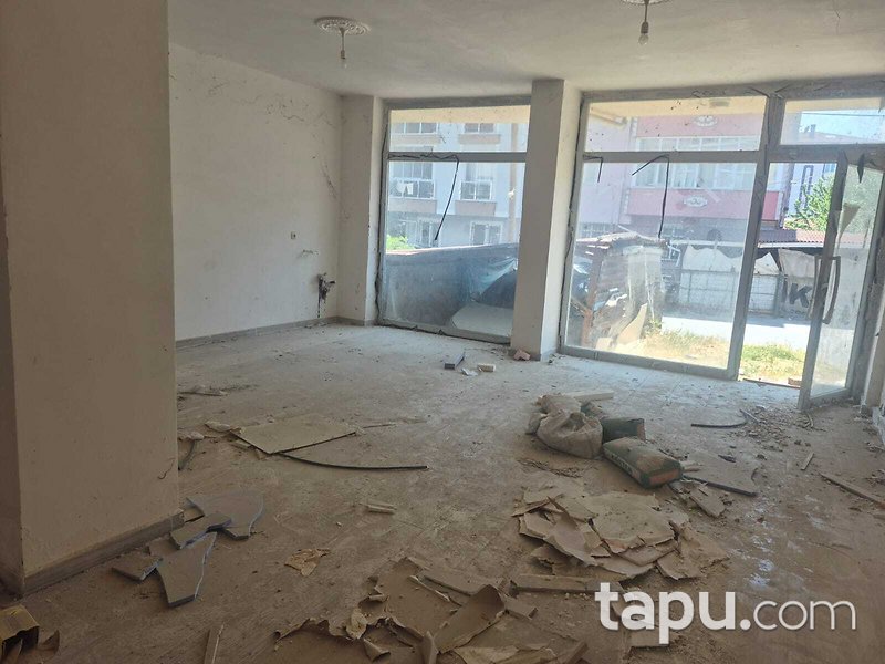 Kapaklı Devlet Hastanesi'ne Yakın 61 m2 Dükkan