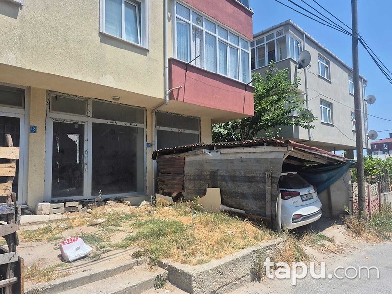 Kapaklı Devlet Hastanesi'ne Yakın 61 m2 Dükkan