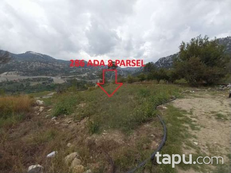 Antalya Kumluca'da 3.681 m2 Tarla