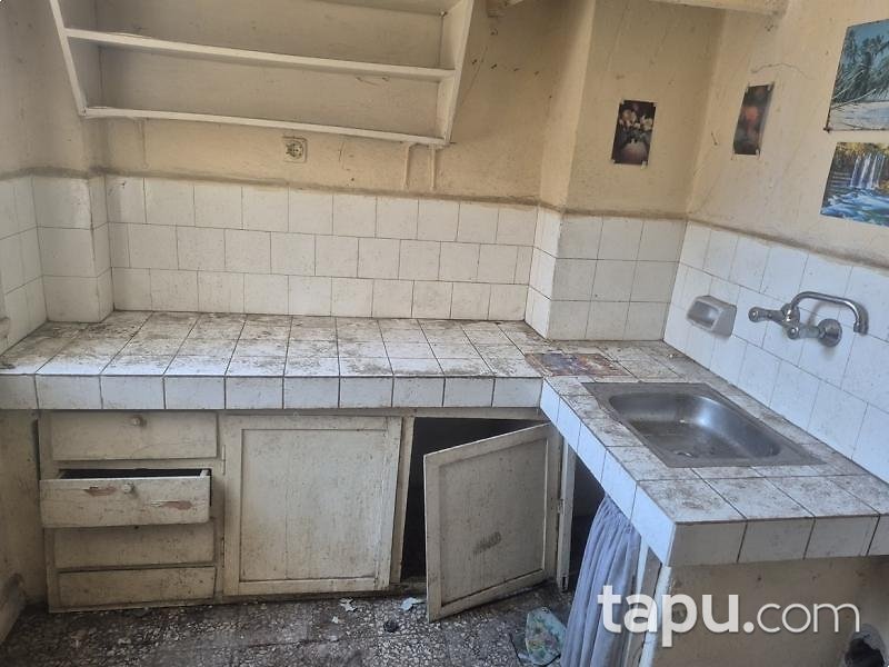 Şehremini Mahallesi'nde 1+1 Daire (BS-02645)