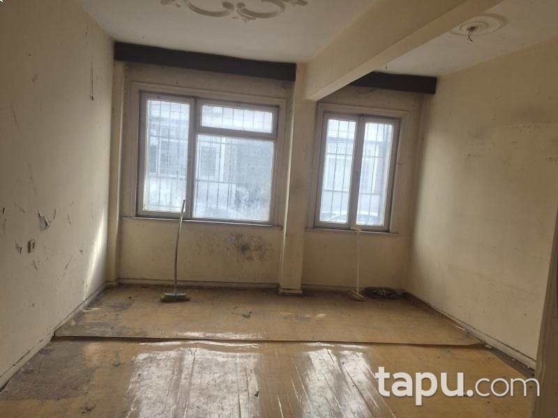 Şehremini Mahallesi'nde 1+1 Daire (BS-02645)