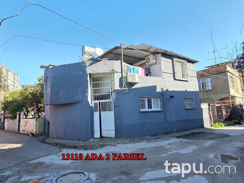 Seyhan Mithatpaşa Mahallesi'nde Hisseli Bina (BS-00323)