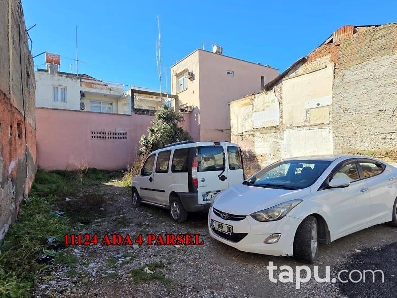 Seyhan Döşeme Mahallesi'nde Hisseli Arsa (AS-02312)