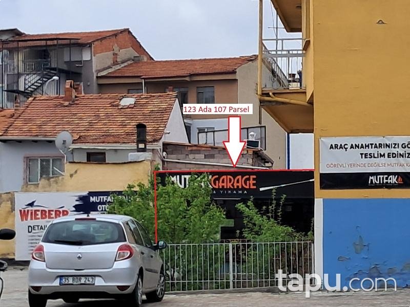 Uşak Merkez İslice'de Hisseli Ticaret İmarlı Arsa (BS-00197)