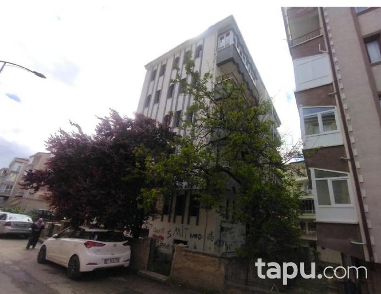 Kırıkkale Yaylacık Mahallesi'nde 4 Katlı Bina (BS-03655)